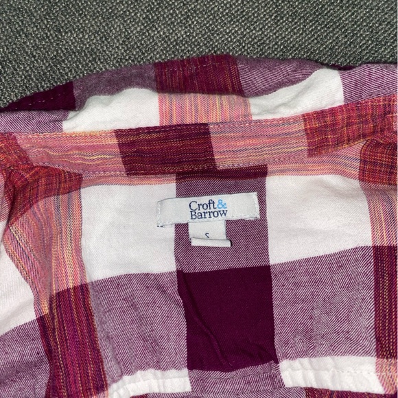 Red flannel - Picture 2 of 2